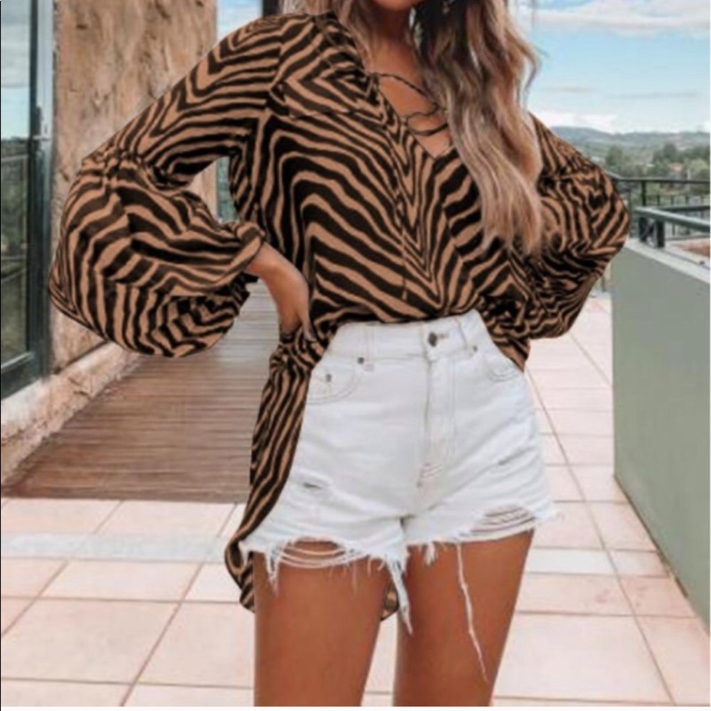Plus Size Sexy Zebra Print Blouse - Picture 2 of 2